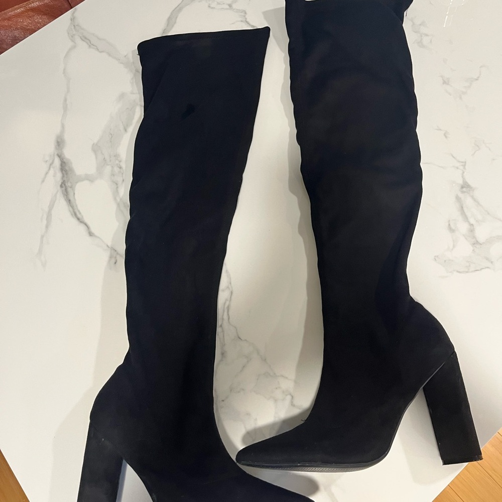 Elegant Black Women's Knee-High Boots